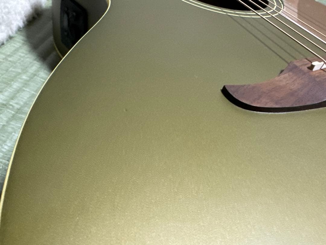 fender エレアコ、Newporter Player、オリーブサテン 美品 - メルカリ