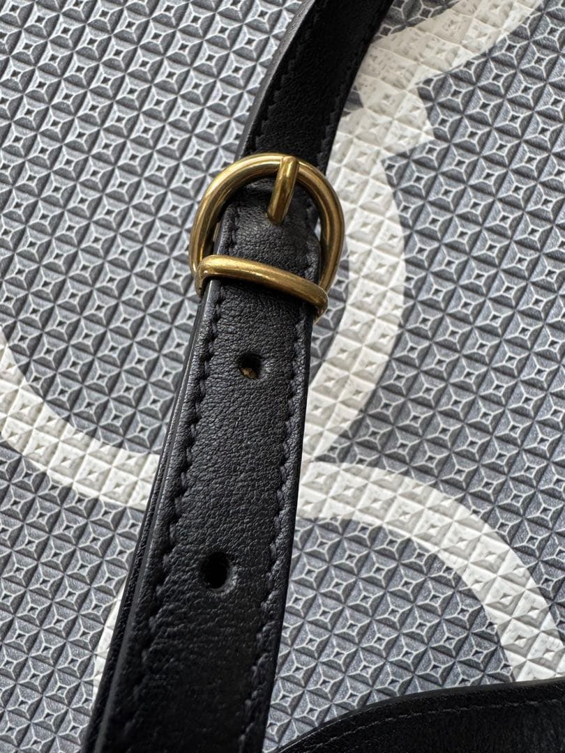 【美品】イルビゾンテ IL BISONTE ショルダーバッグ ロゴ型押し 本革