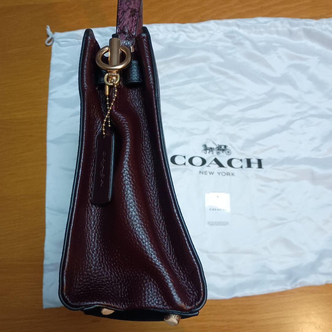 【新品未使用開封のみ】COACH コーチ ハンドバック ショルダー付◎ネット現行