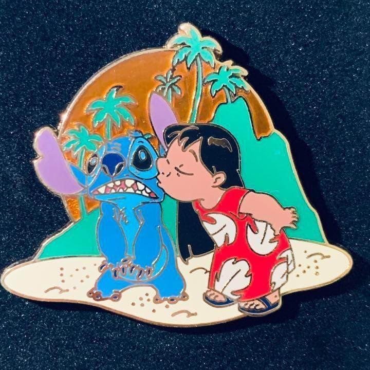 【海外ディズニー】LE750 リロ　& スティッチ 缶ケース入り　ピンバッジ