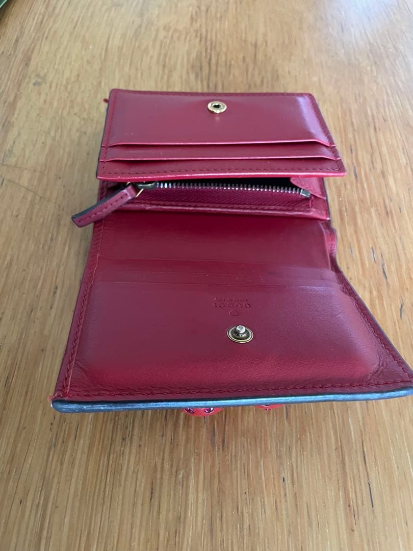 Gucci 二つ折り財布 チェリー装飾