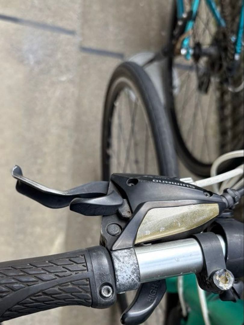 [直接引き取り限定]板橋区Giant 緑色 クロスバイク