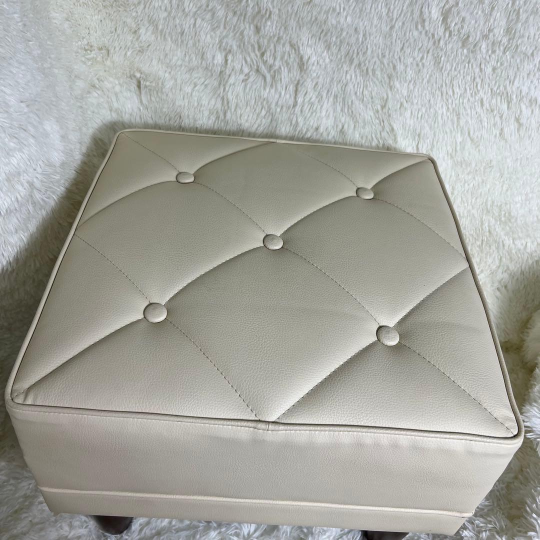 廃盤カラー karimoku カリモク60 オットマン スツール アイボリー