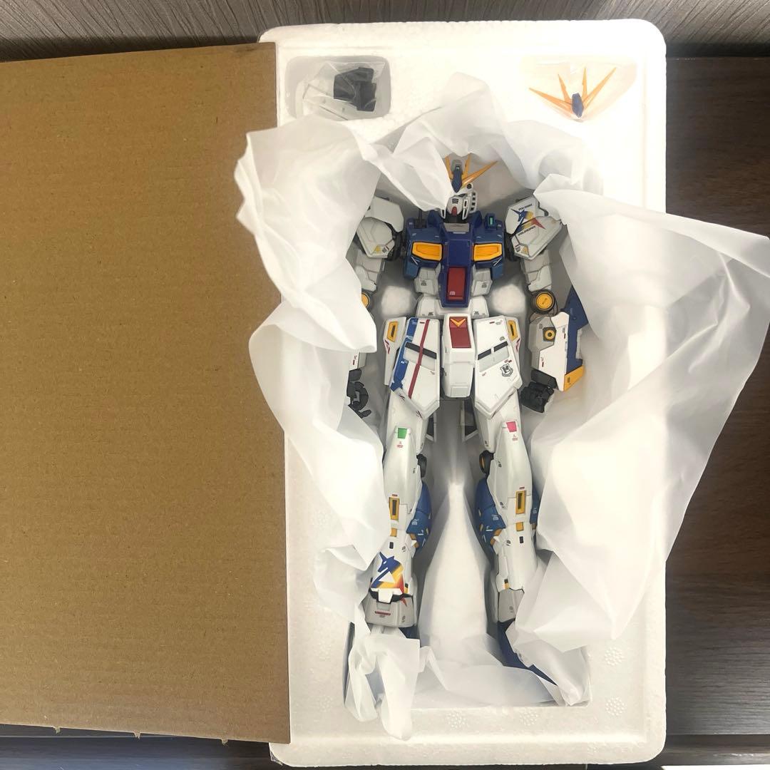 RX-93ff ν GUNDAM 超合金　ファイルシール２枚おまけ付き！