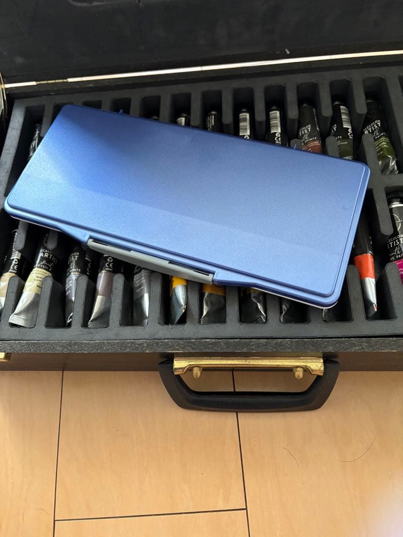 スケールカラーアーティスト