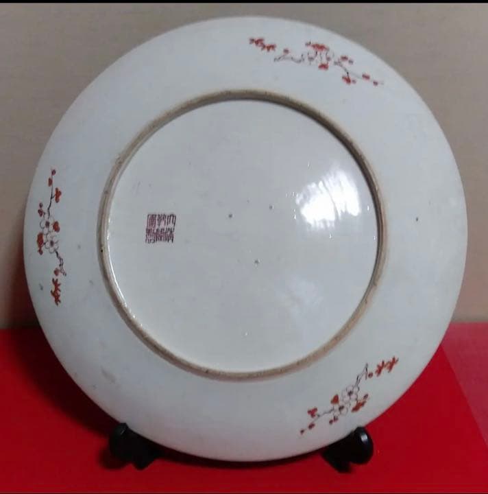 粉彩色絵風景図大清乾隆年製