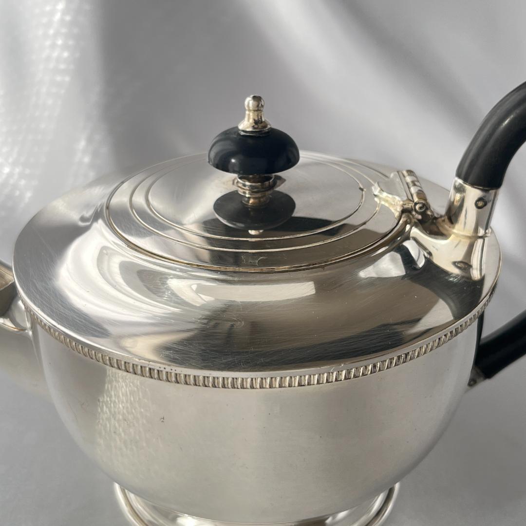 【 Garrard & Co. 】 アールデコ ティーポット【シルバープレート】