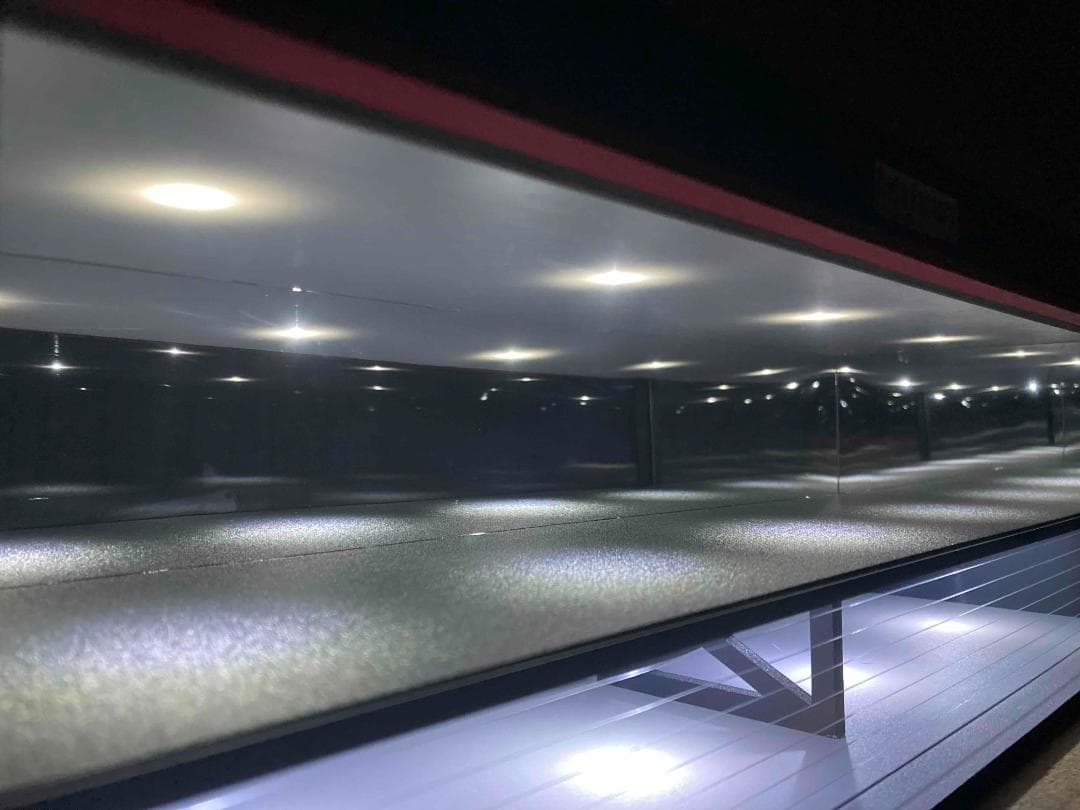 ミニカー専用ジオラマ：1/64＆1/43ショールーム＆ガレージⅠ（ワイドタイプ）