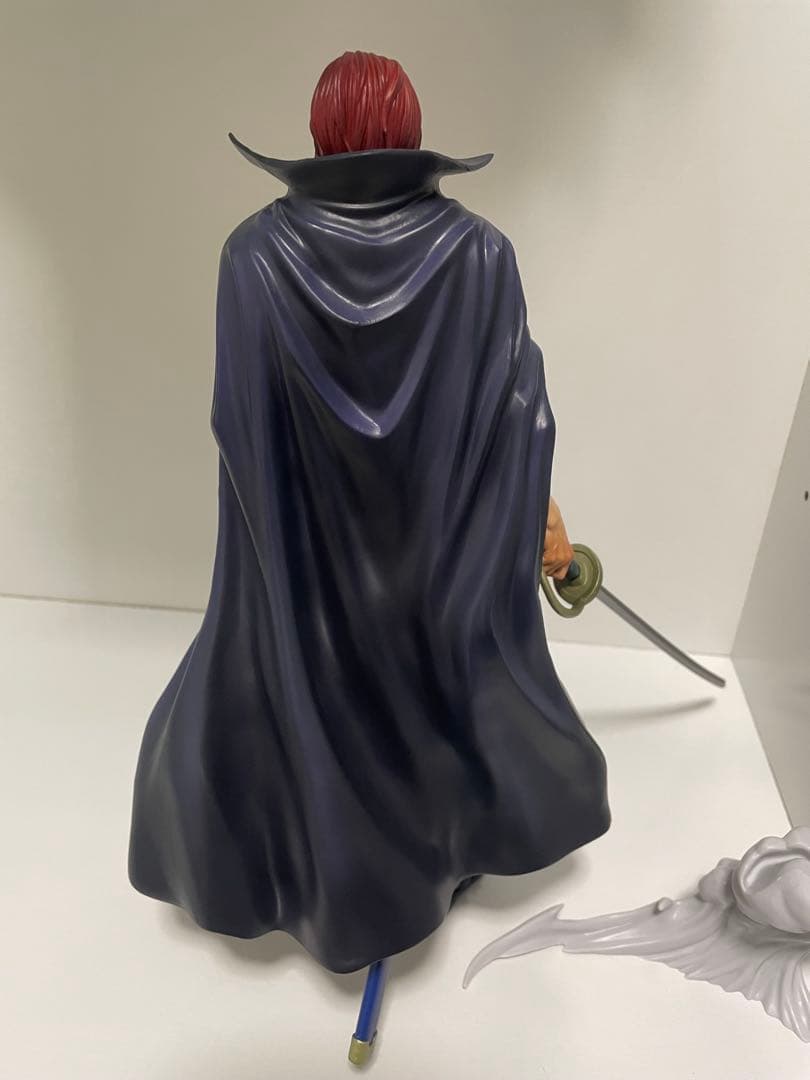 バンプレくじ　ワンピース　シャンクス　A賞　ブラシカラー　フィギュア