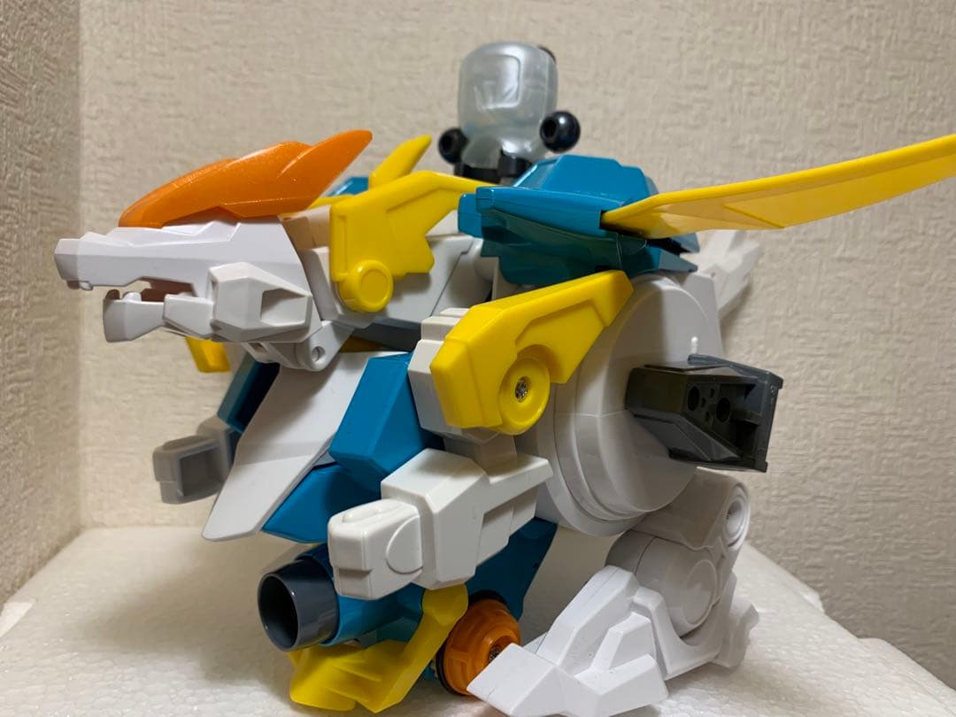 光のアーマー　ビーダマン