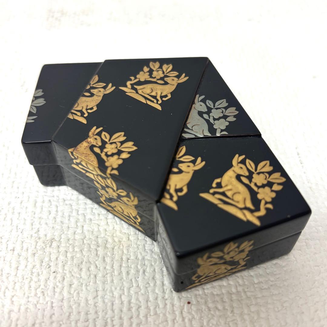 真作保証★若島孝雄 花兎蒔絵 結文香合 輪島塗り 共箱 うさぎ ウサギ