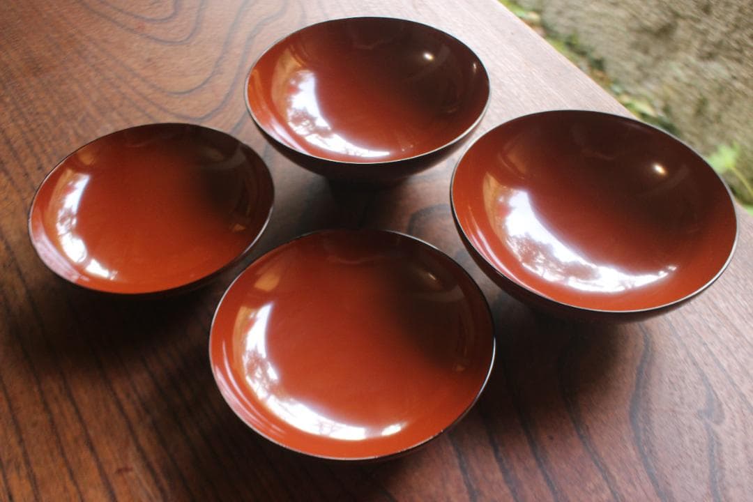 デッドストック！落ち着きある朱漆に極上花尽沈金の映えるお椀2点（検輪島塗沈金椀