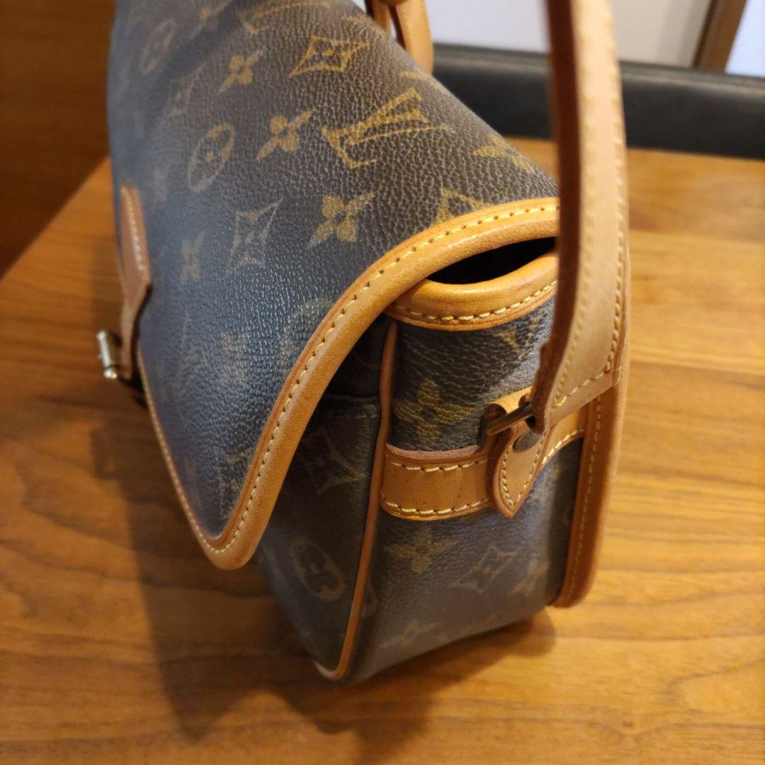 ルイヴィトン モノグラム ショルダーバッグ ソローニュ 廃盤品 斜め