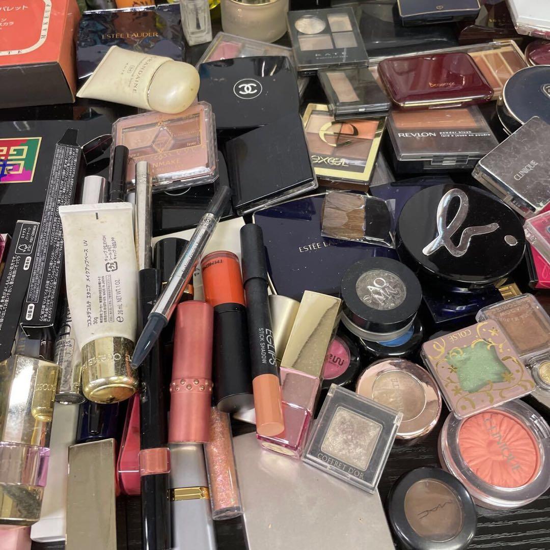 スキンケア・メイクアップアイテムセット