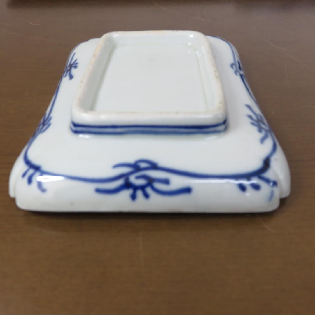 角皿 変形皿 金彩 色絵付け 印判 欠け 窯傷 花文様 ニュウ 歪み - メルカリ