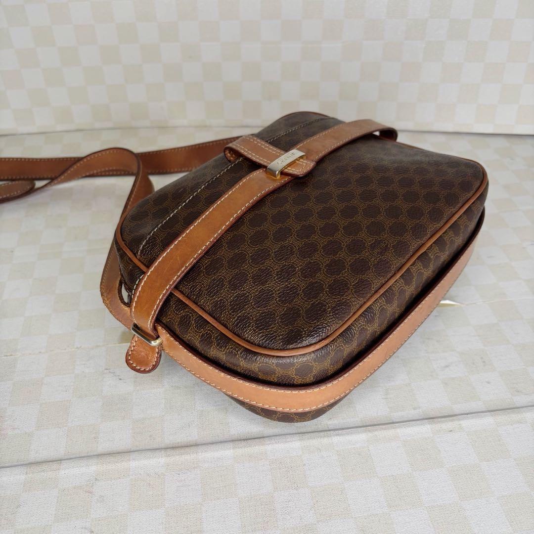 極美品　CELINE セリーヌ　ショルダーバッグ　M08