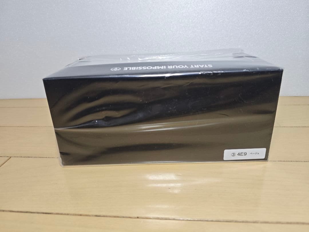 【値下】ランドクルーザー70 ミニカー 非売品 カラーサンプル ４Ｅ９ベージュ