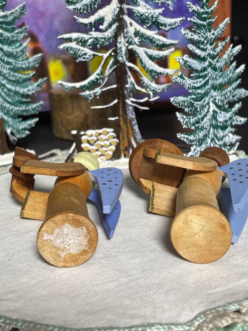 旧東ドイツ時代ディットマンデザイン「キャンドルホルダー、楽譜を持つ