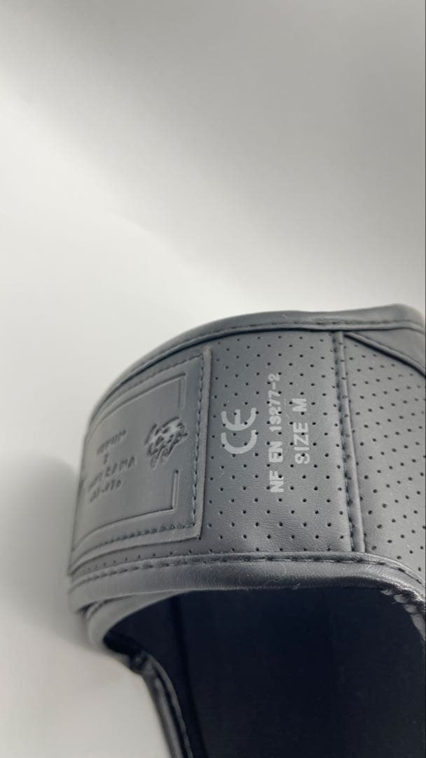 新品】Venum S47 シンガード - ブラック/オレンジ Mサイズ