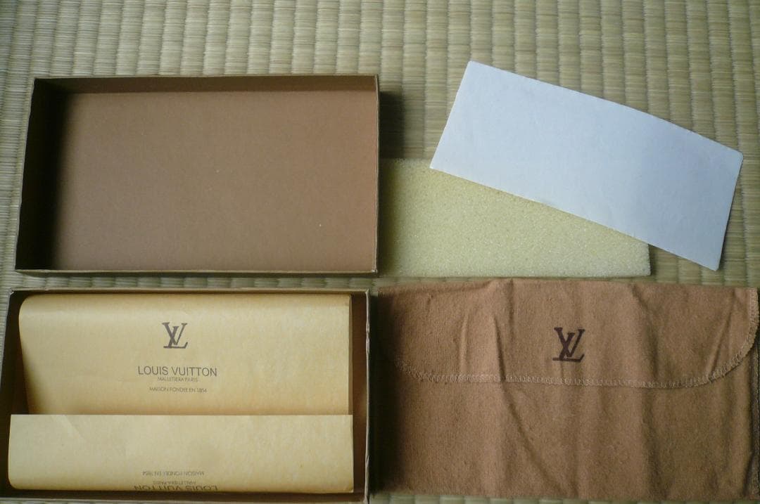 ルイヴィトン＆PRADA】 空箱 収納袋 ショップ袋 手さげ袋 カード3枚