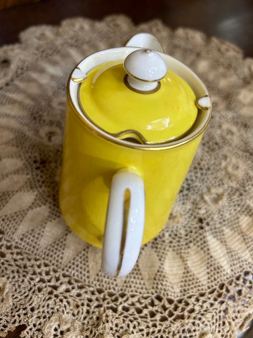 初期のパラゴン 希少なスターチャイナ時代 黄色と金彩のポット 美品 星マーク