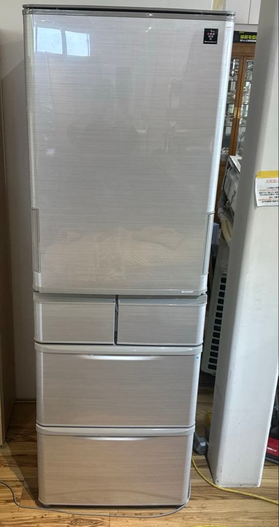 持ち帰り大歓迎シャープ 冷蔵庫 SJ-W412D-S 412L 両開き2018年 持ち帰り大歓迎シャープ 冷蔵庫 SJ-W412D-S 412L 両開き2018年