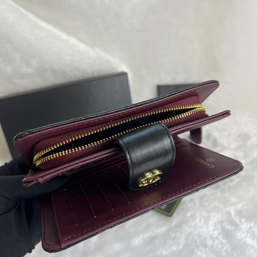 CHANEL キルティング 二つ折り財布 ブラック