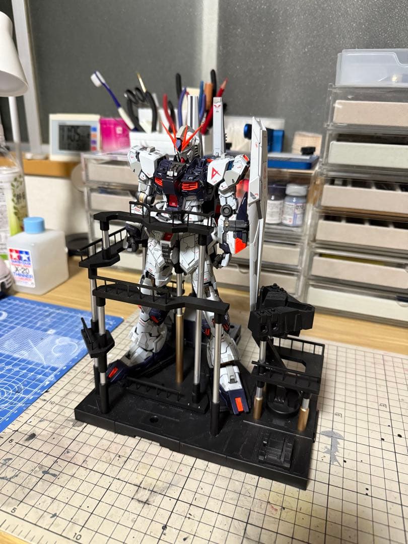 ジュン様へMG νガンダム　HWS 完成品