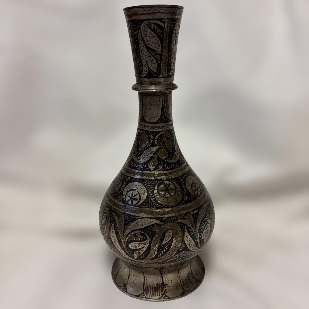 【希少】　インド工芸 ビドリ焼き 銀象嵌 黒地 花瓶 伝統金属工芸 希少】 インド工芸 ビドリ焼き 銀象嵌 黒地 花瓶 伝統金属工芸 - メルカリ