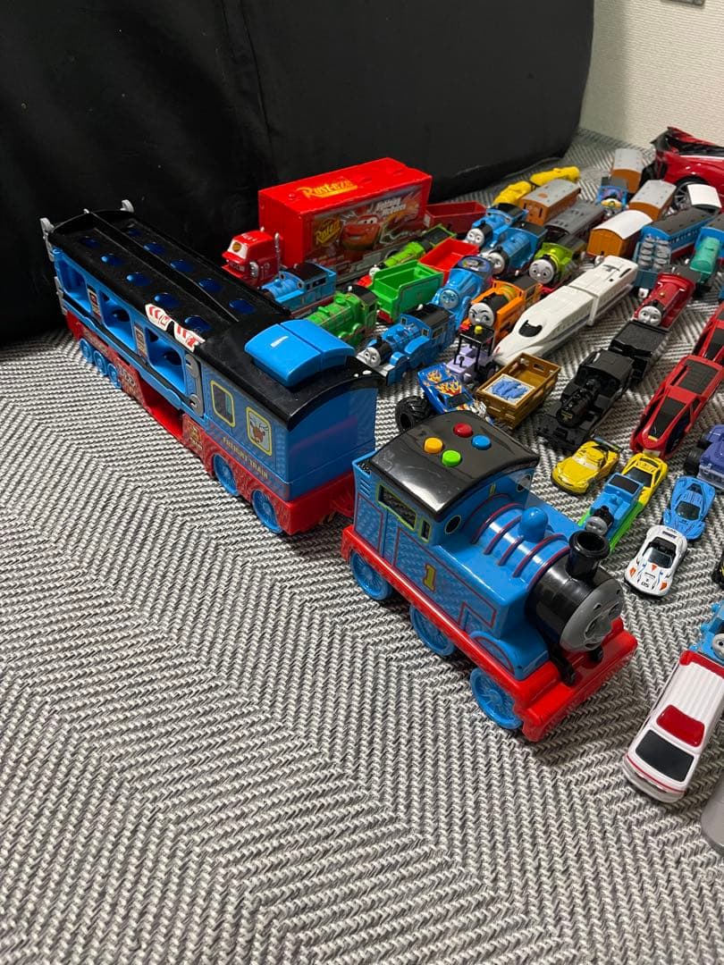 トミカやプラレールセット