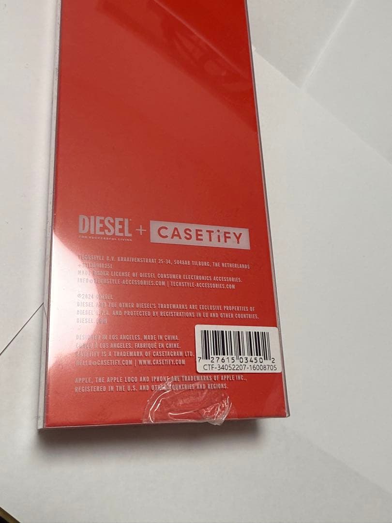 新作DIESEL + CASETiFY マットブラック厚型メタルスマホストラップ