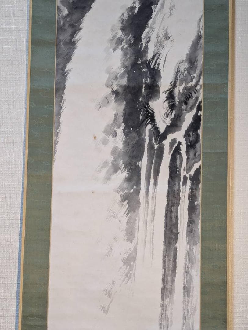 【真作】掛軸　西宮仙凌　瀑布図　大正期の破墨山水掛軸　合箱入　T72