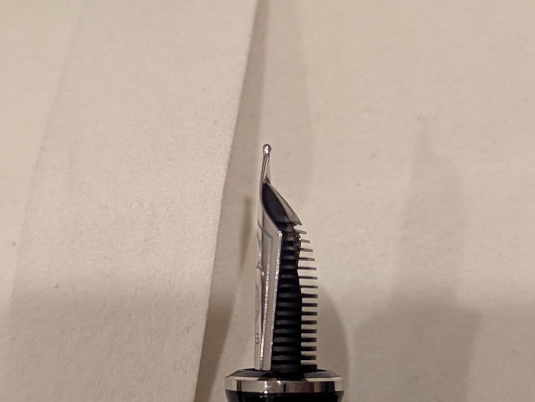 ペリカン　M605 トータスシェル・ブラック