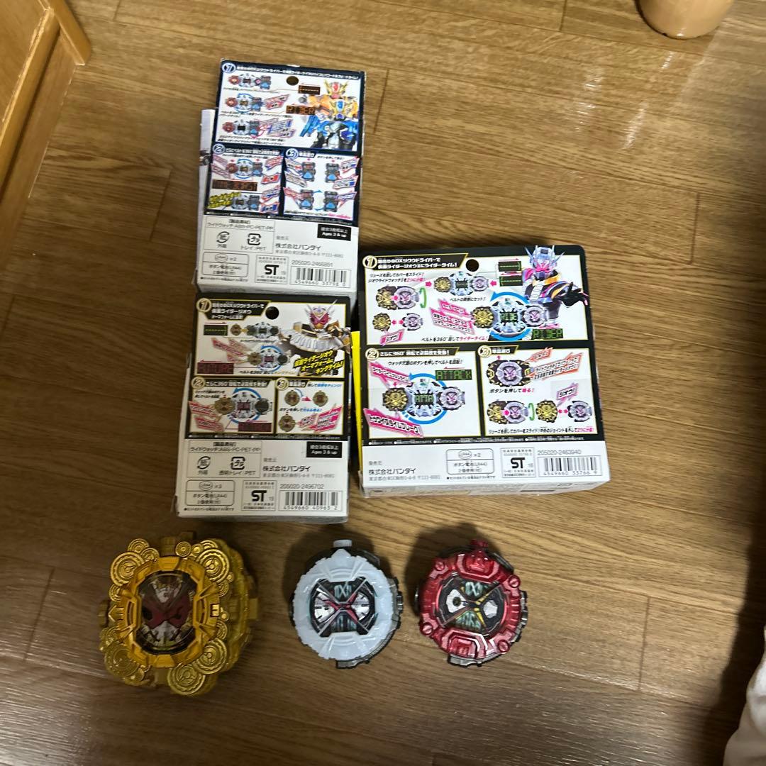 カ*）様 BANDAISHFiguarts仮面ライダーカブトライダーフォーム真骨