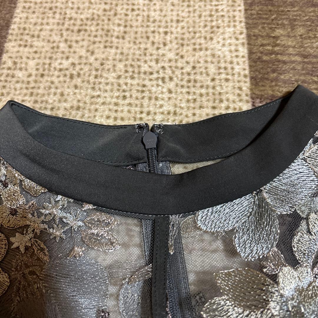 kana 花柄刺繍ドレス