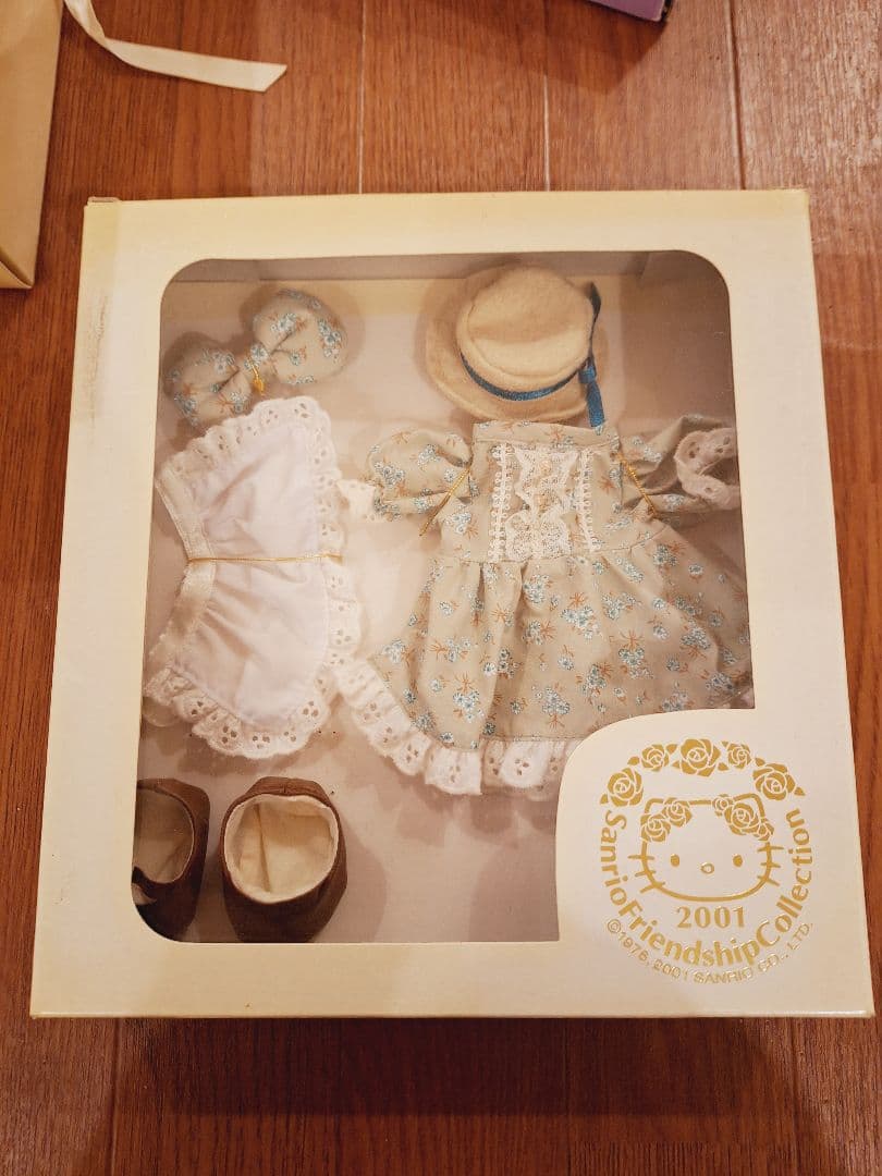 レア品 サンリオフレンドシップコレクション 2001年 ハローキティ