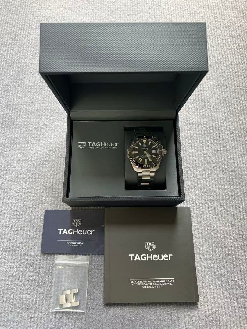 タグホイヤー WAY211A アクアレーサー キャリバー5 デイト 自動巻き