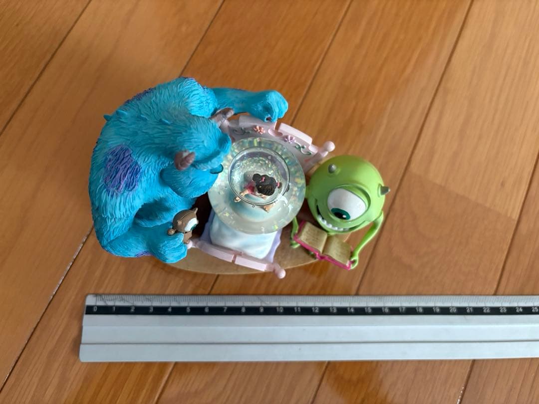 モンスターズインク　スノードーム