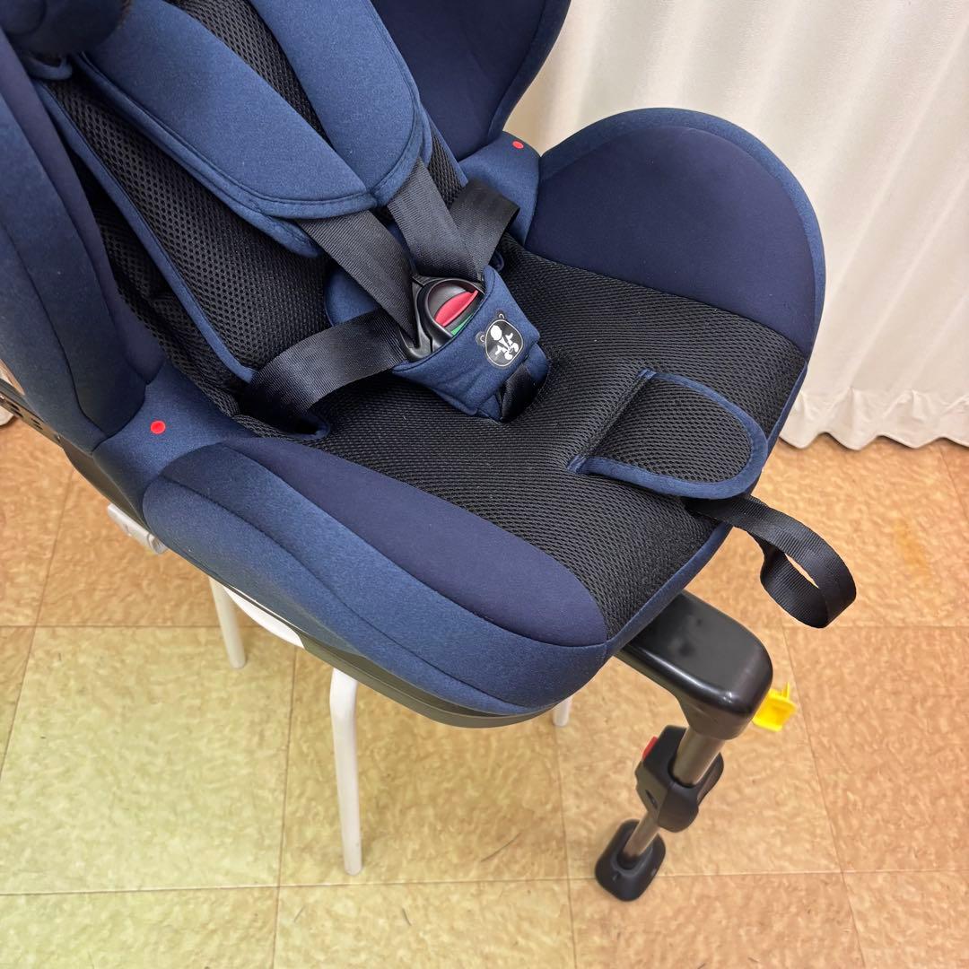 クリーニング済　☆美品☆　ネビオ　ターンピット　ISOFIX　ネイビー　回転可能