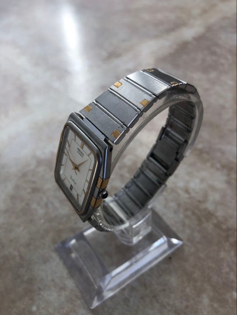 動作品　SEIKO Dolce クォーツ腕時計 シルバー/ゴールド