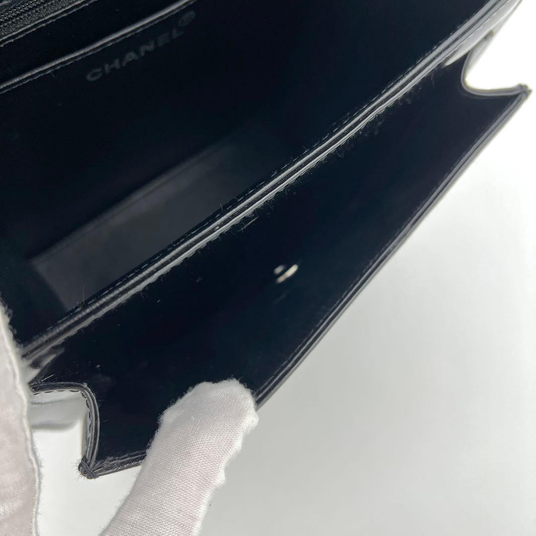 CHANEL シャネル パテント チェーンショルダーバッグ ブラック 斜め掛け