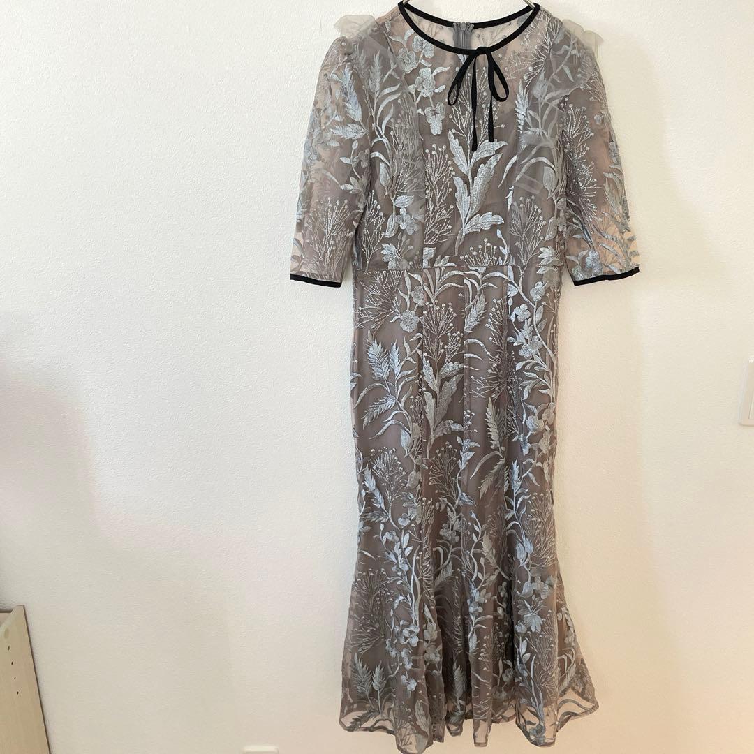 Leja レジャ 刺繍レース配色パイピングショルダーフリルドレス　S 結婚式