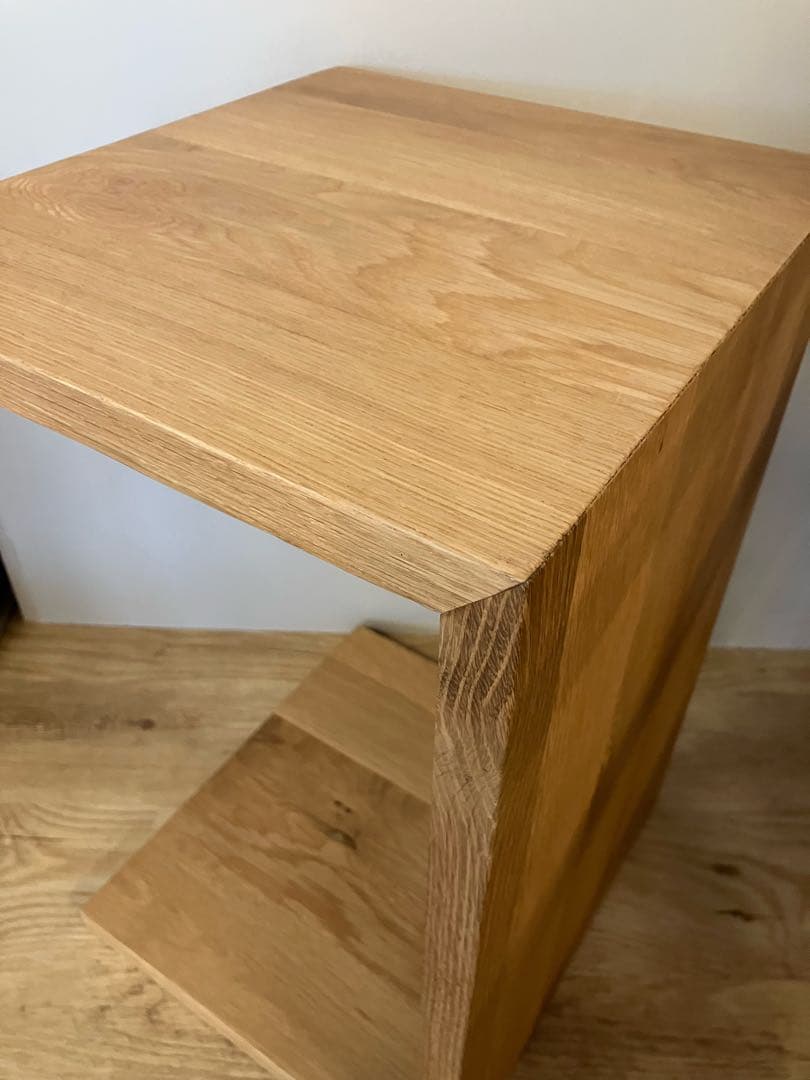 オーク無垢材 サイドテーブル 展示品 レッドオーク無垢材 三角サイド