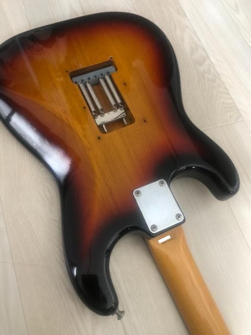Fender Japan Stratocaster Dimarzioに交換済、他