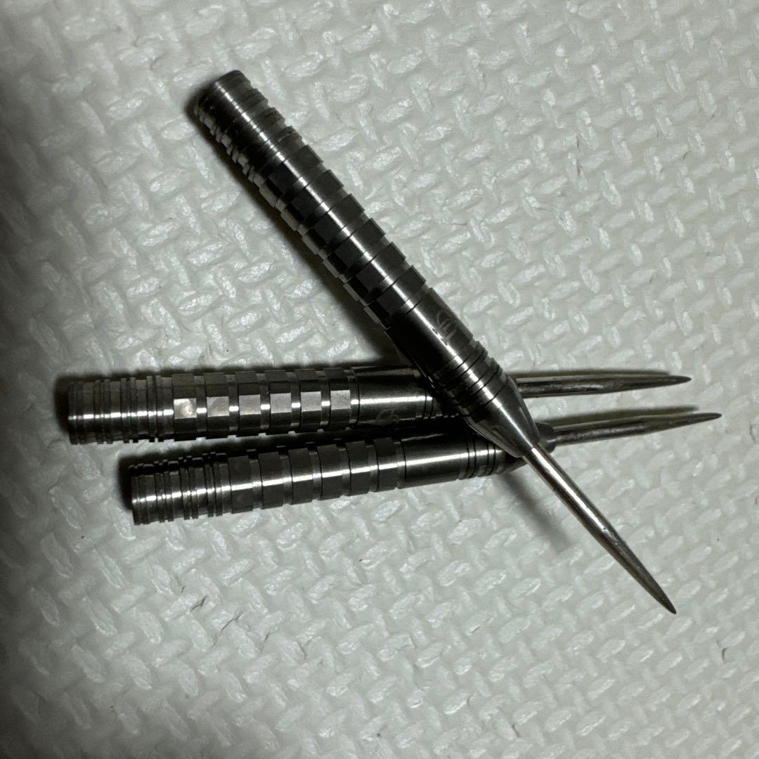 55 未使用　アルティマダーツ　h2 reborn steel