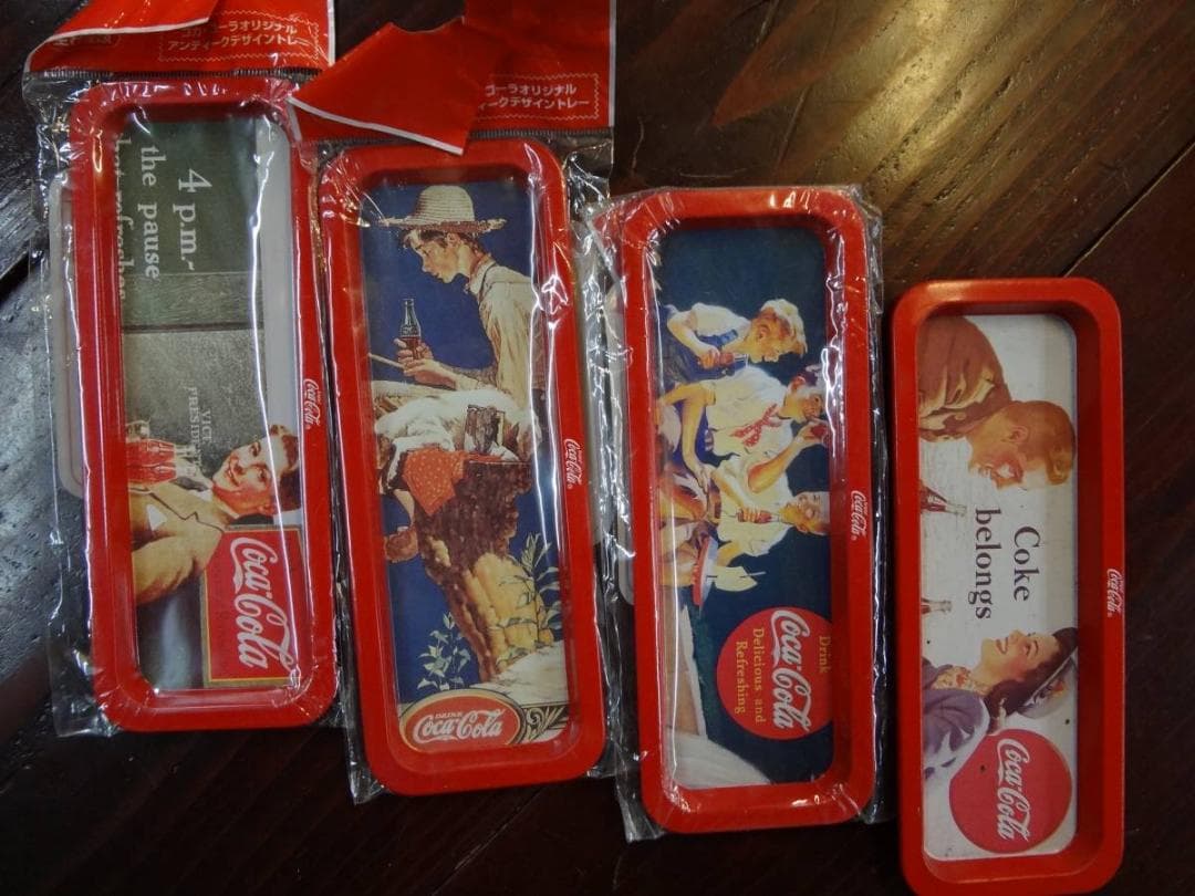 コカコーラ　　販促非売品レトロ　　　アンティークオリジナルトレー４卓セット