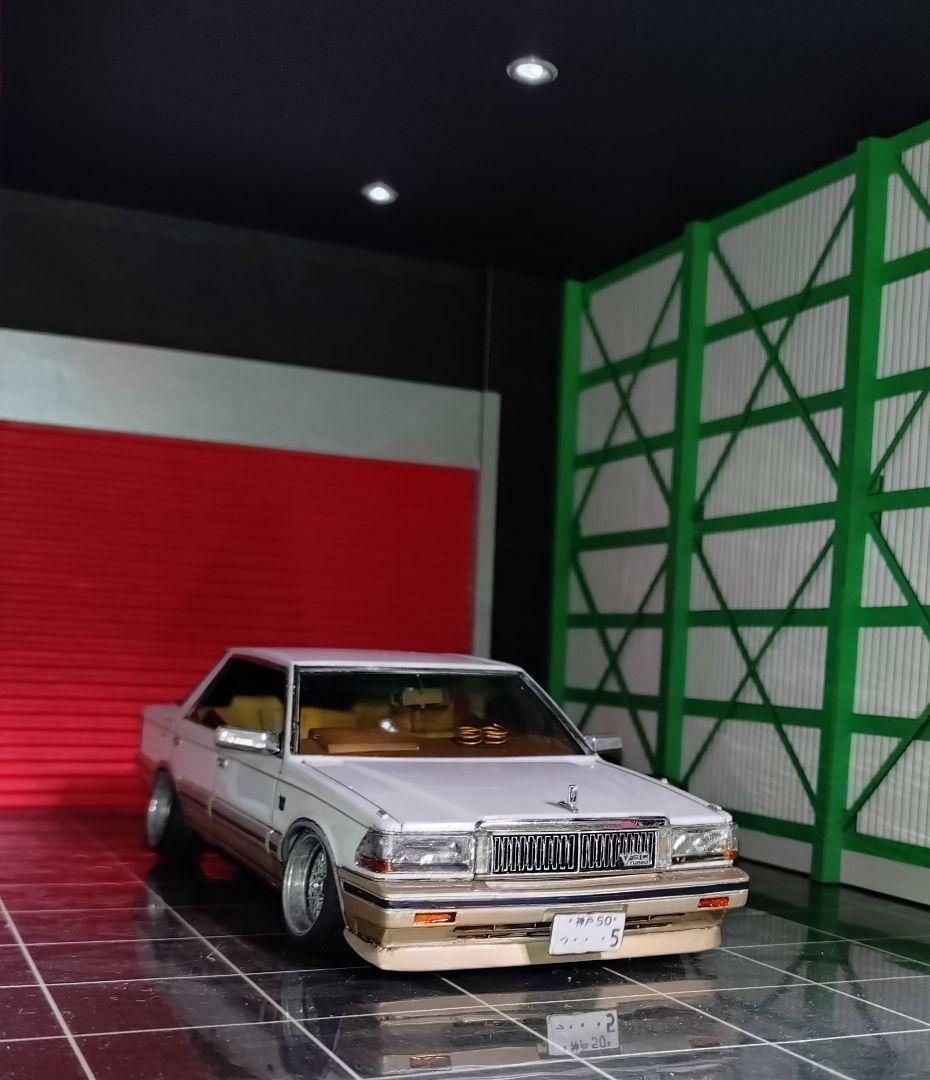 フジミ　1/24 Y30セドリック後期　ブロアムVIP 完成品 1/24 ニッサン Y30 セドリック/グロリア4HT V30EブロアムVIP '83