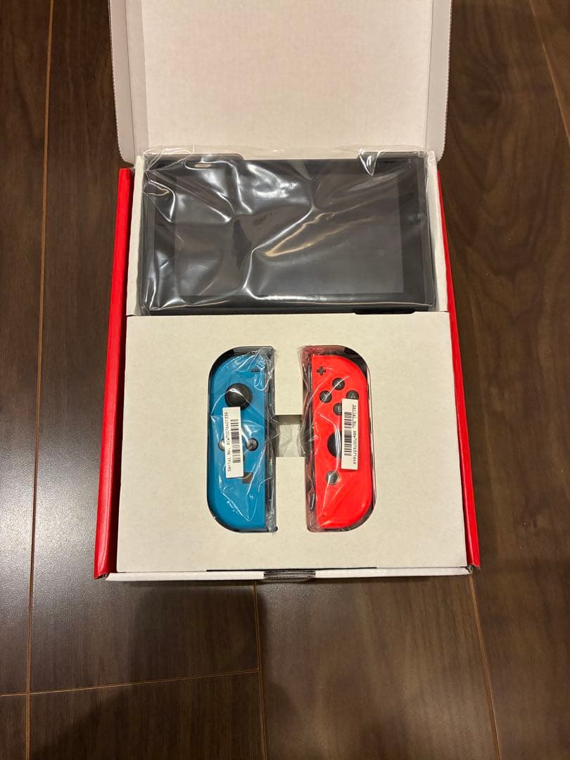 【中古・美品】Nintendo Switch 本体 青/オレンジ ジョイコン付き
