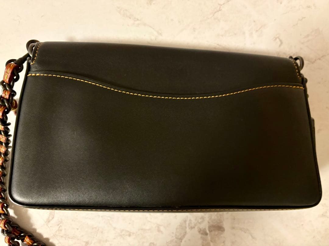 美品★コーチチェーンバッグ