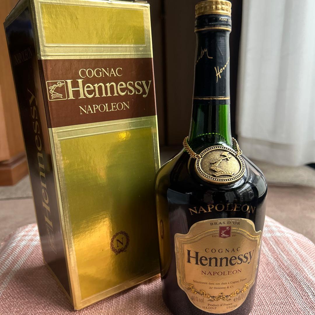 未開封Hennessy Napoléon コニャック ヘネシー (Hennessy) コニャック 700ml 箱付（カビ・汚れ有